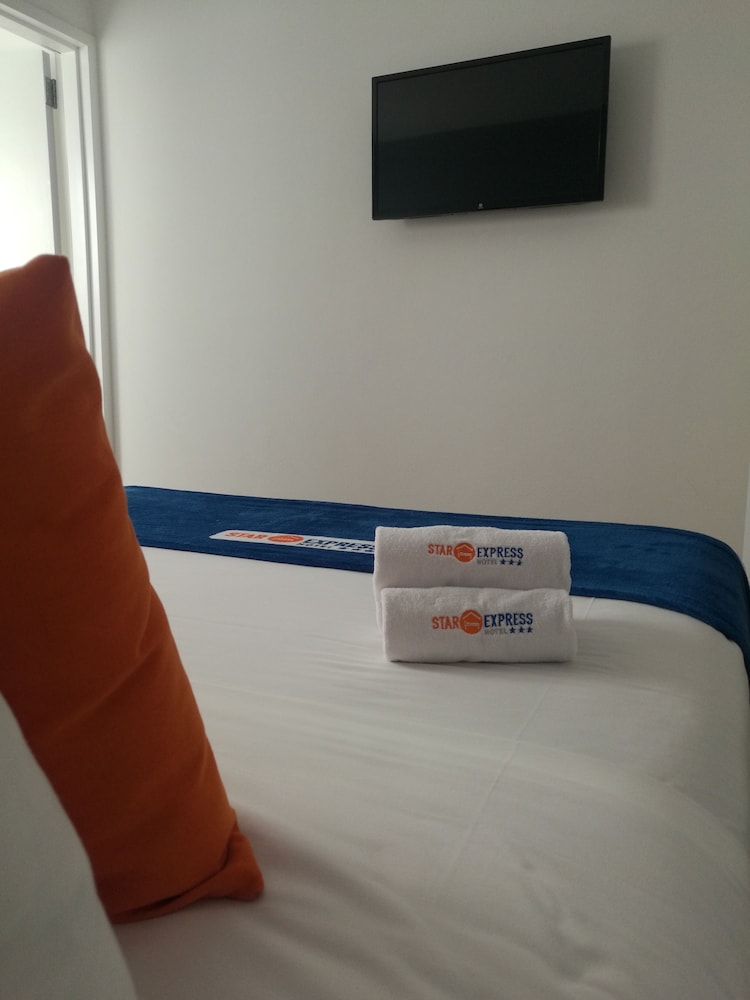 Hotel Star Express 33/48