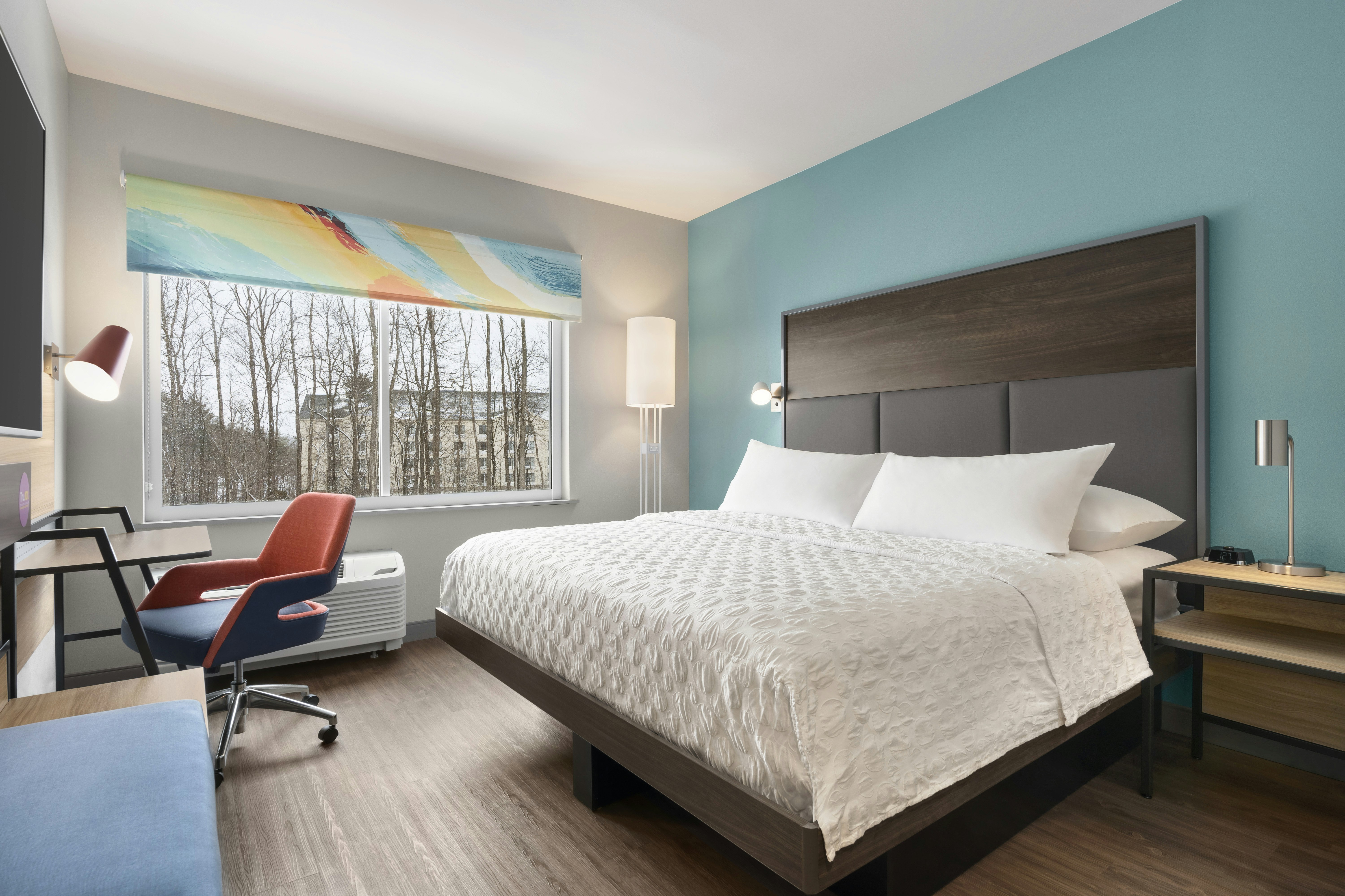 ROOM, KING BED