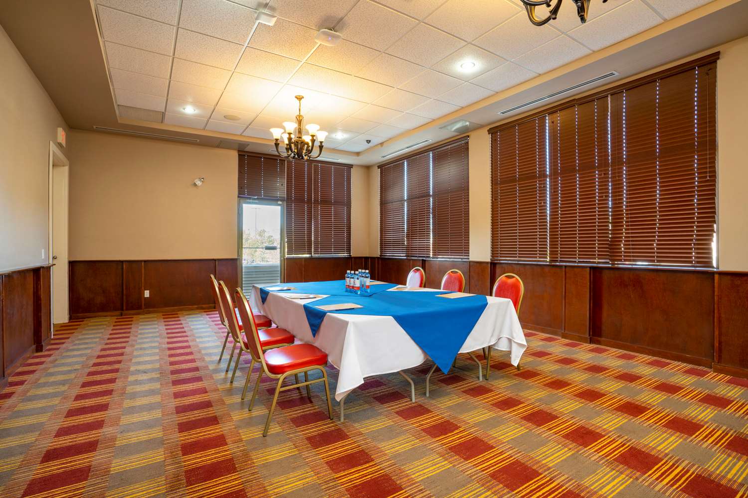 Comfort Inn & Suites Surrey 19/60