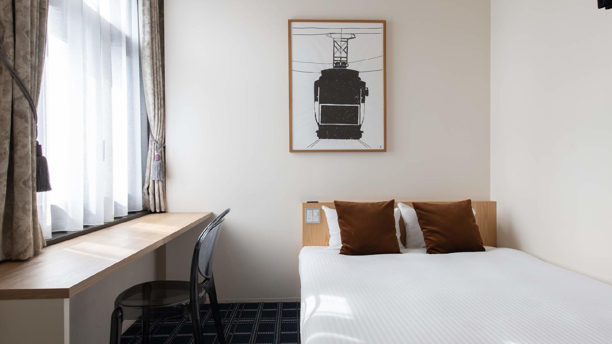 Compact, Standard, Double Bed, Historic Building