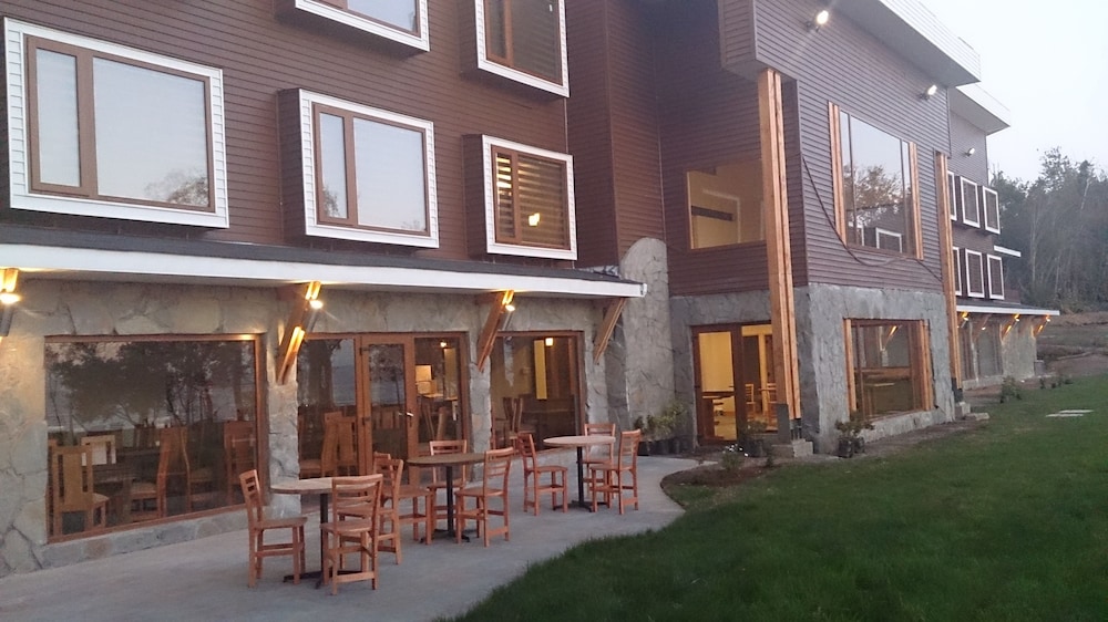Cascadas Hotel 3/50