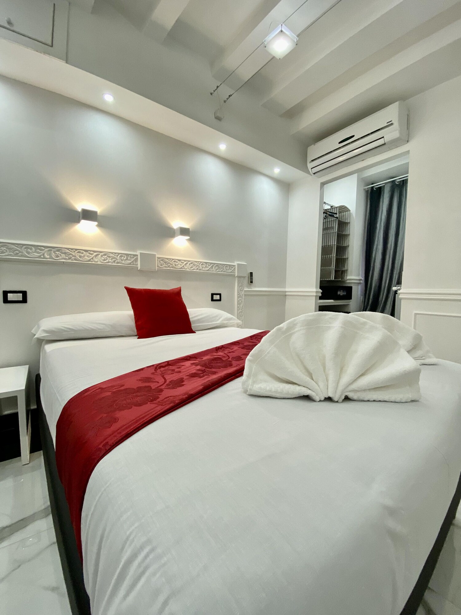 ECONOMY, DOUBLE BED