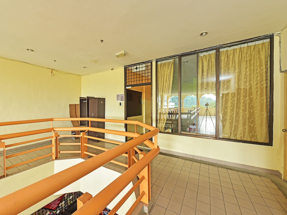 OYO 43933 Ferringhi Stay Iinn 45/57