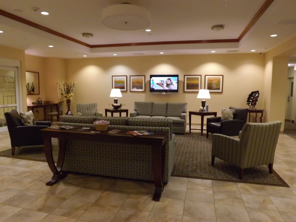 Candlewood Suites Fredericksburg 1/16