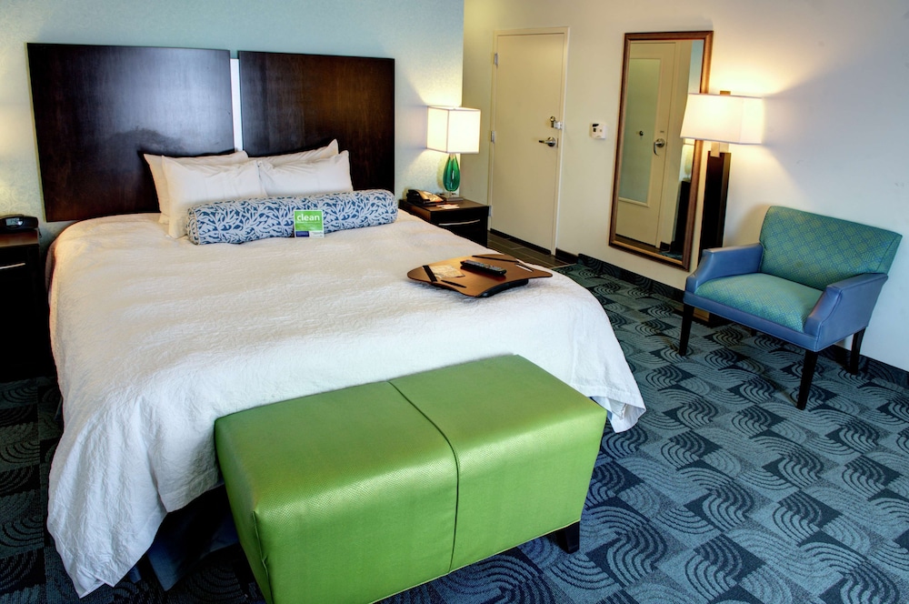 Hampton Inn And Suites Dallas Lewisville Vista Ridge Mall 25/71