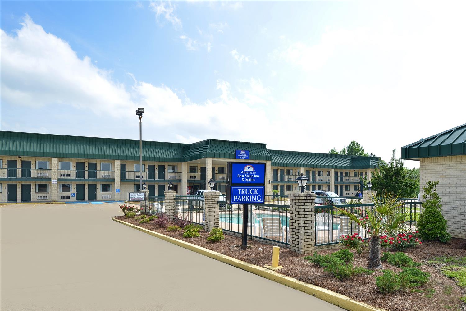 Americas Best Value Inn Suites Winona 4/28