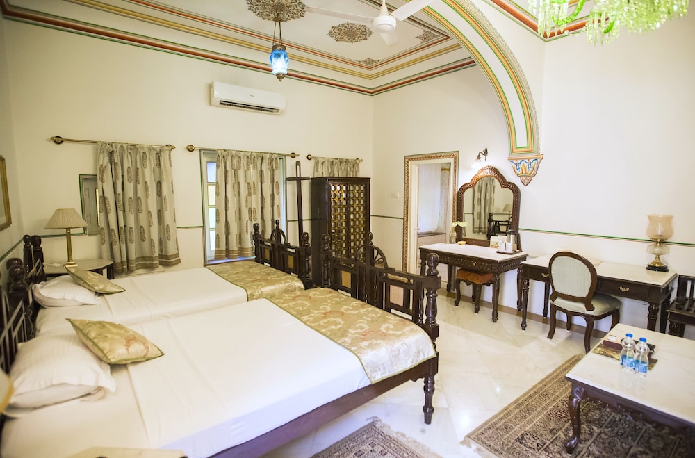 STANDARD, DOUBLE OR TWIN BED