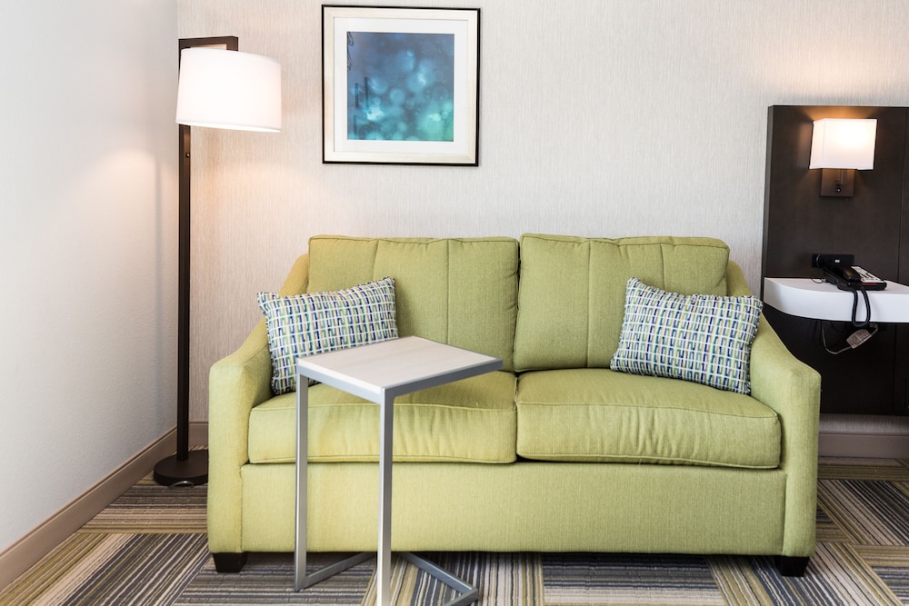 Hampton Inn Suites Syracuse North Airport Area 40/64