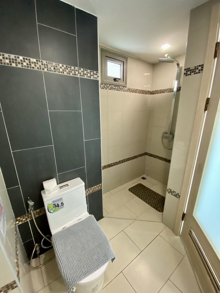 Water Park By Pattaya Sunny Rentals 50/50