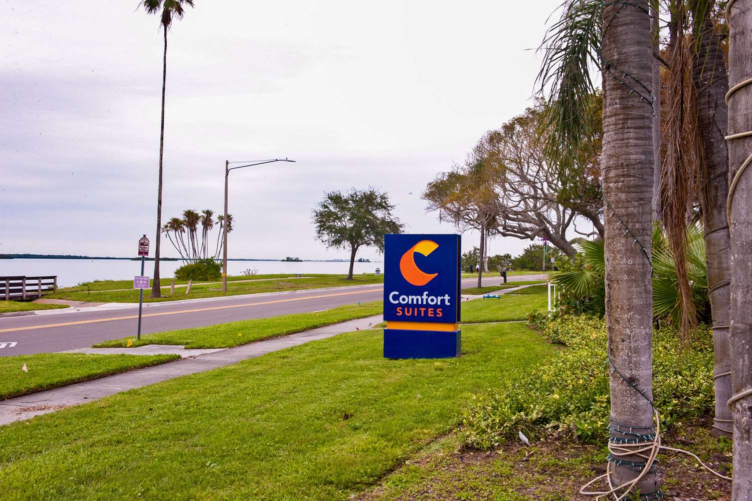 Comfort Suites Clearwater - Dunedin 21/38