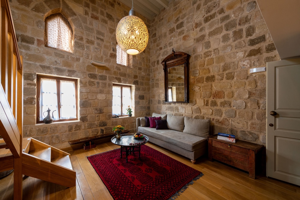 Kakkini Porta Rossa Exclusive Suites 30/50