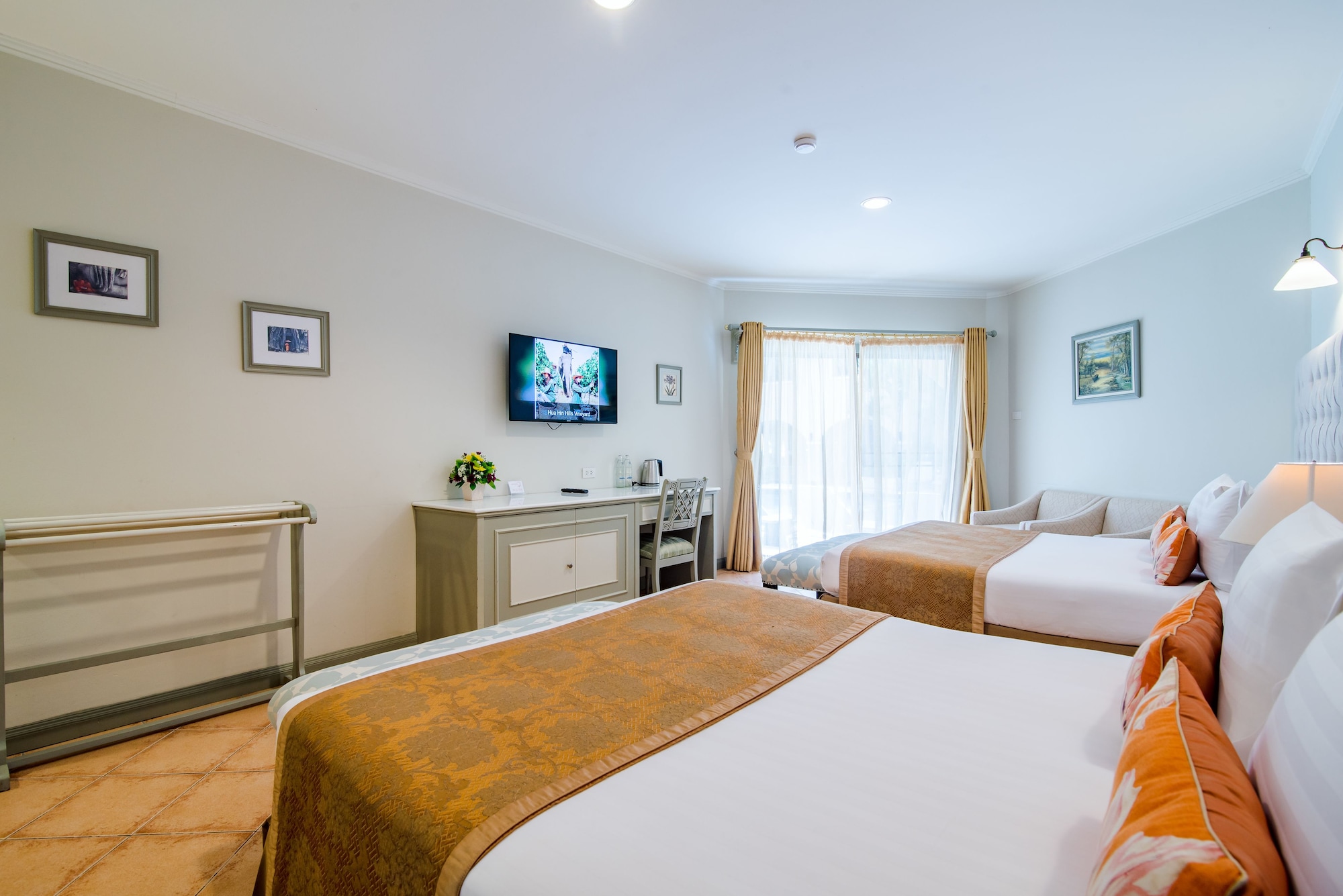 Room, 2 Queen Beds, Pool Side