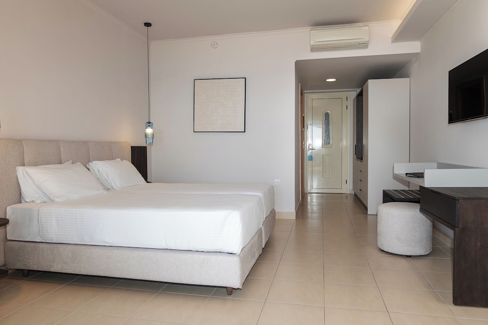 SUPERIOR, DOUBLE OR TWIN BED, SEA VIEW