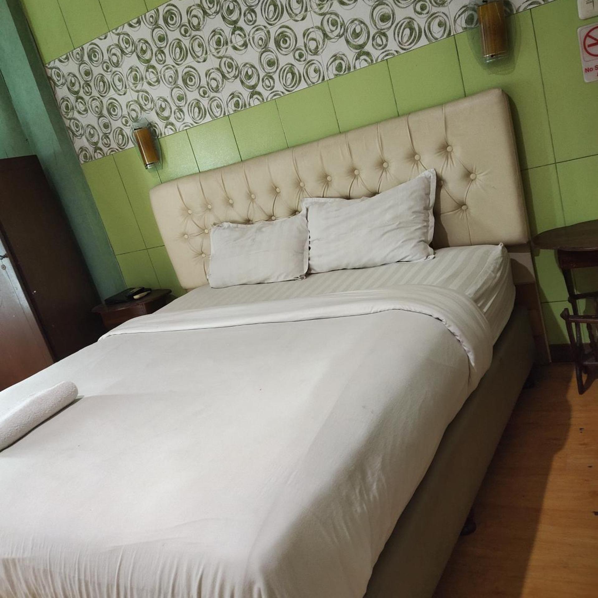 OYO 1239 Mojokerto Classic Homestay 9/41