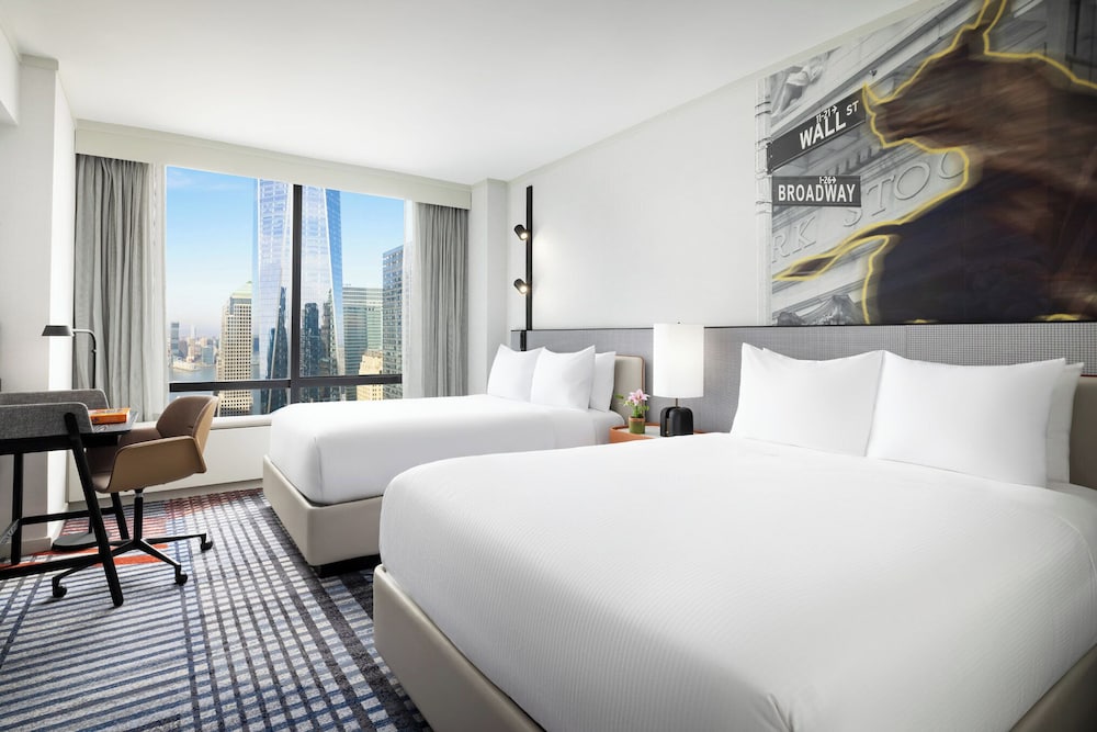 DELUXE, 2 QUEEN BEDS, CITY VIEW