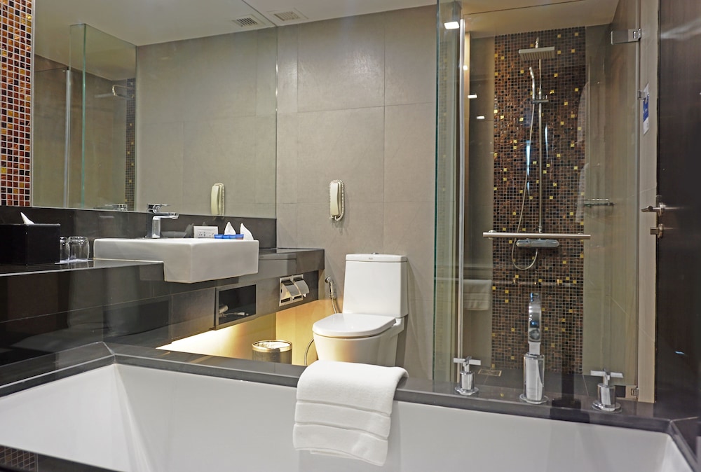 PARK PLAZA BANGKOK(SOI 18) 17/75
