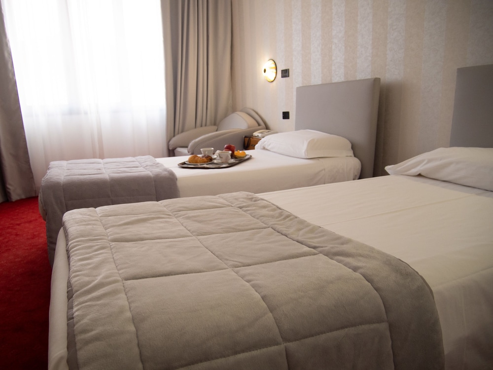 Hotel Tessarin 12/62