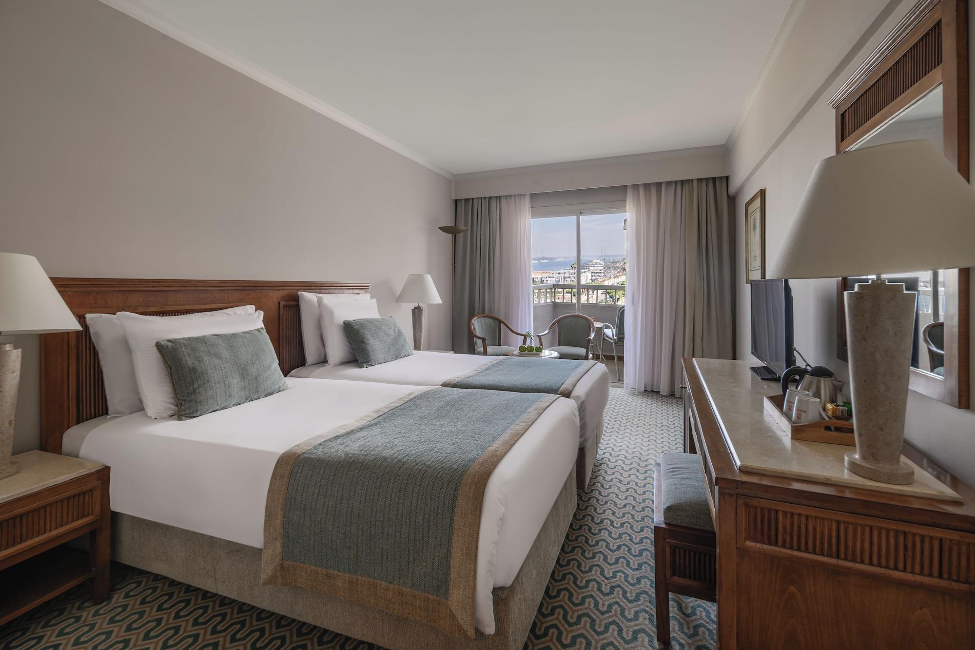 Superior, Double or Twin Bed, Partial River View