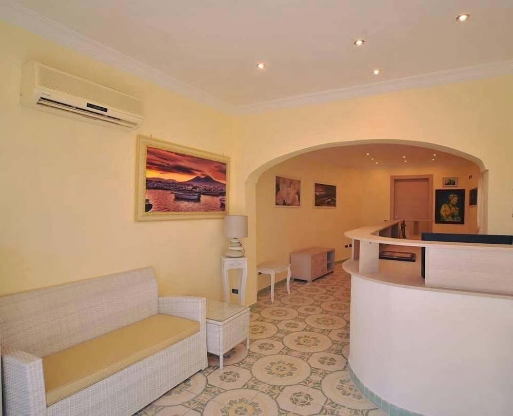 Junior Village Ischia 8/26