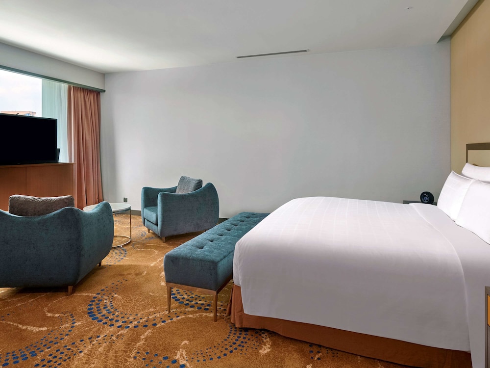 Pullman Kuala Lumpur City Centre Hotel and Residences 27/75