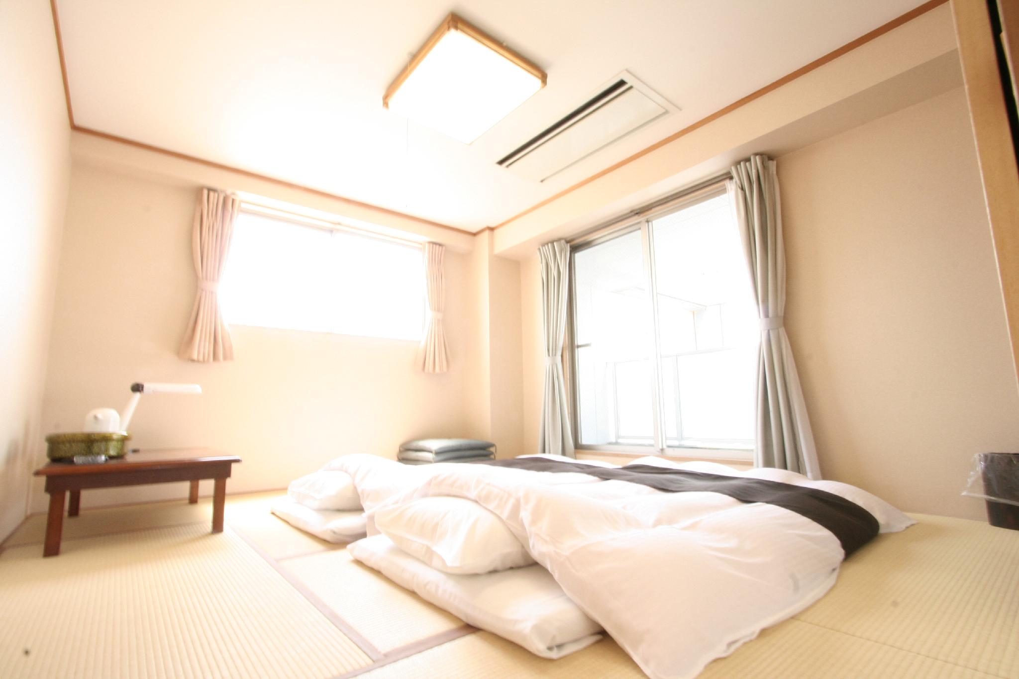 Japanese, 3 Futon Beds