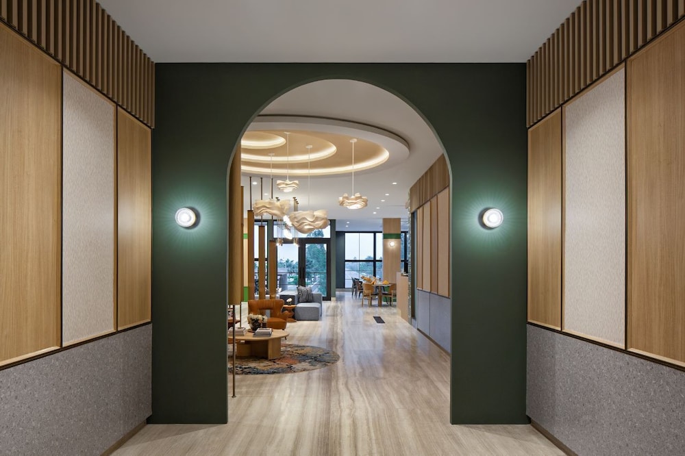 MaxOneHotels at Kota Harapan Indah Bekasi 16/32