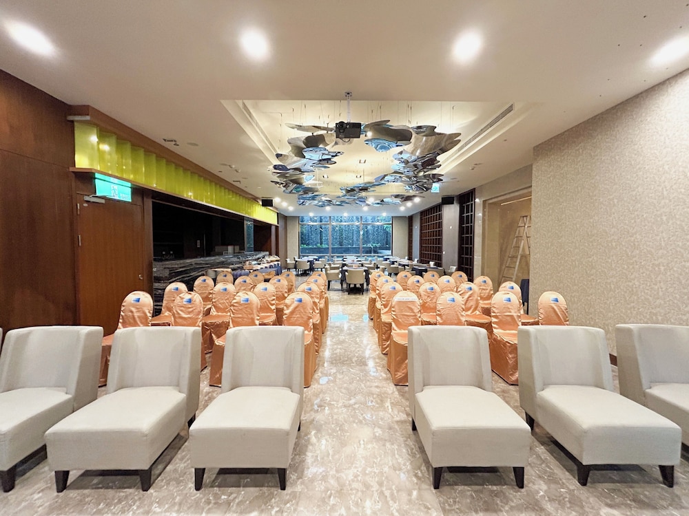 Best Hotel 47/63