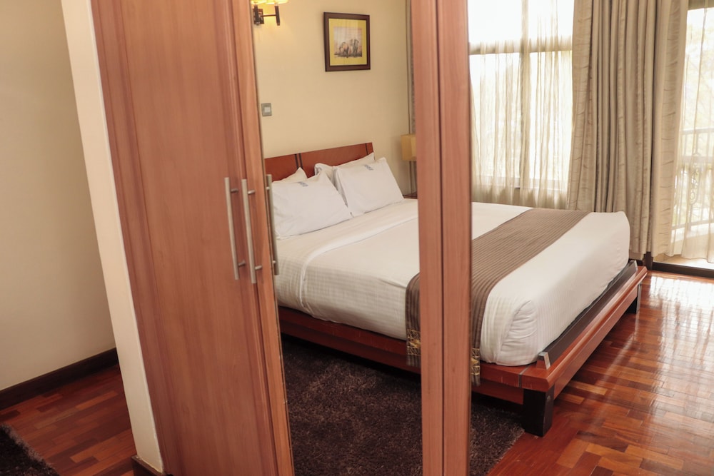 2 BEDROOMS, EXECUTIVE, APARTMENT
