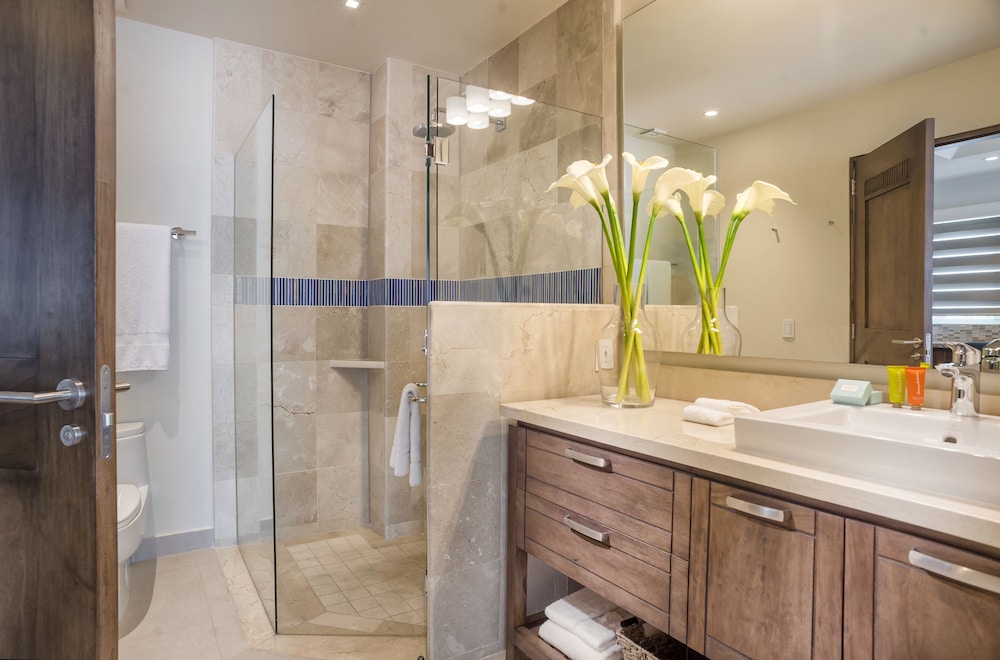 V Azul Vallarta - Luxury Vacation Rental- Adults Only 58/59