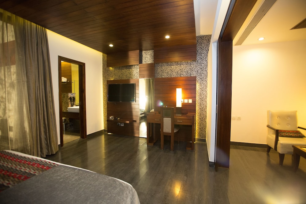 Icon A Boutique Hotel 34/42