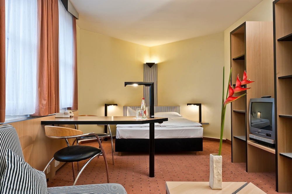 TRYP BY WYNDHAM HALLE 29/31