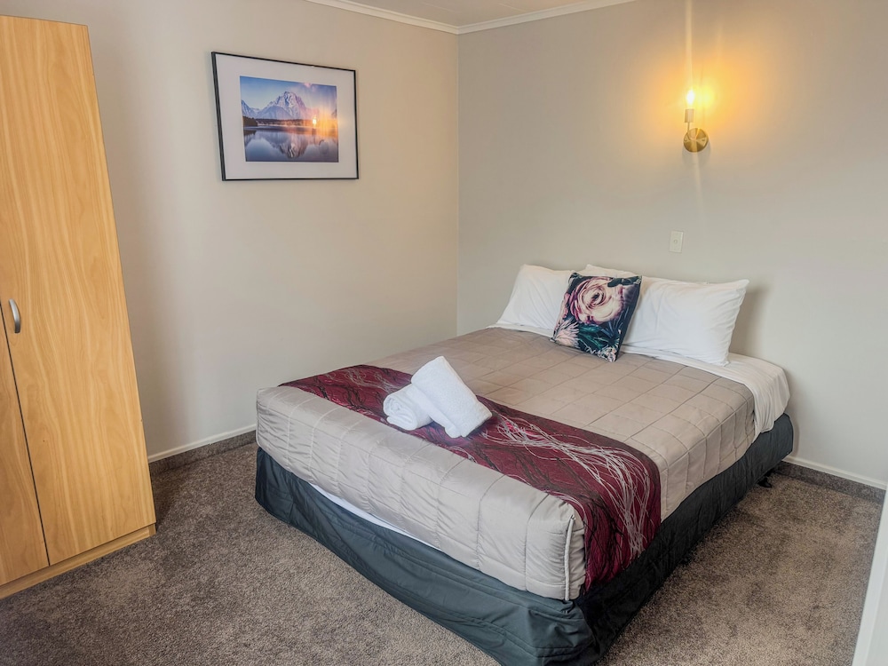 1 BEDROOM, SUPERIOR, APARTMENT