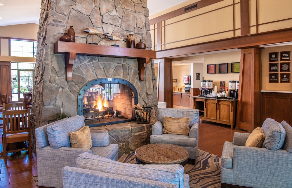 Hampton Inn and Suites Rochester/Victor 32/60