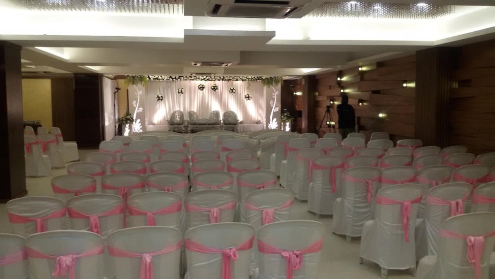 PLATINUM INN HOTEL 7/46