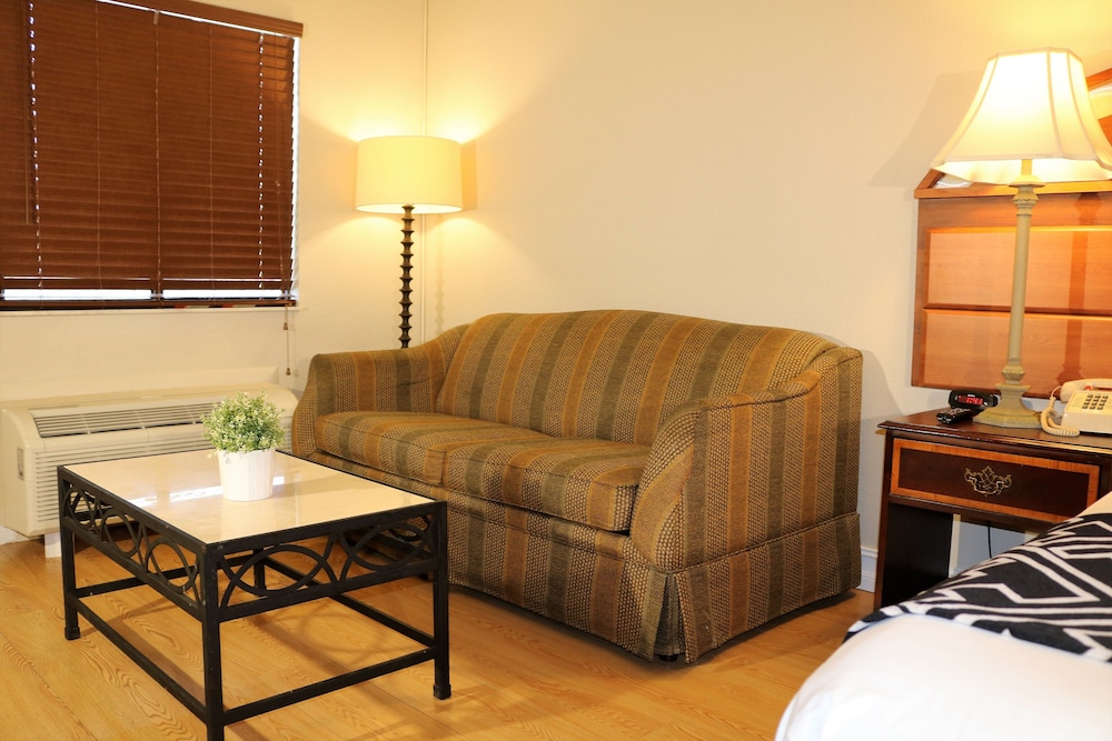 Monte Carlo Inn - Near Disney 43/50