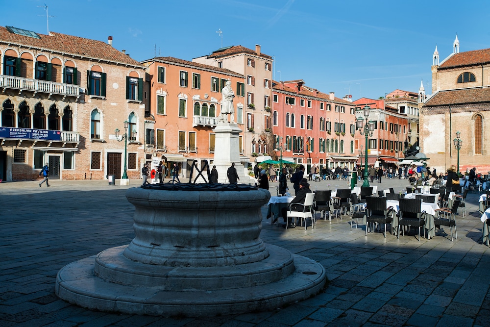 Hotel Santo Stefano 42/47