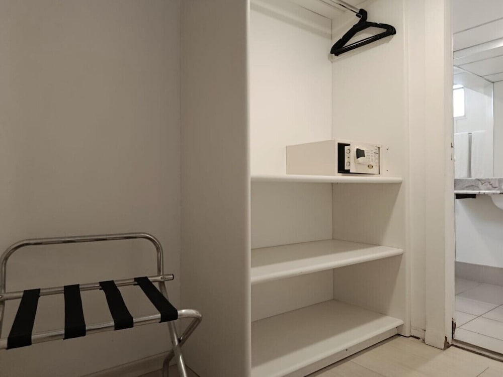 Superior, Triple, 3 Beds 8/8