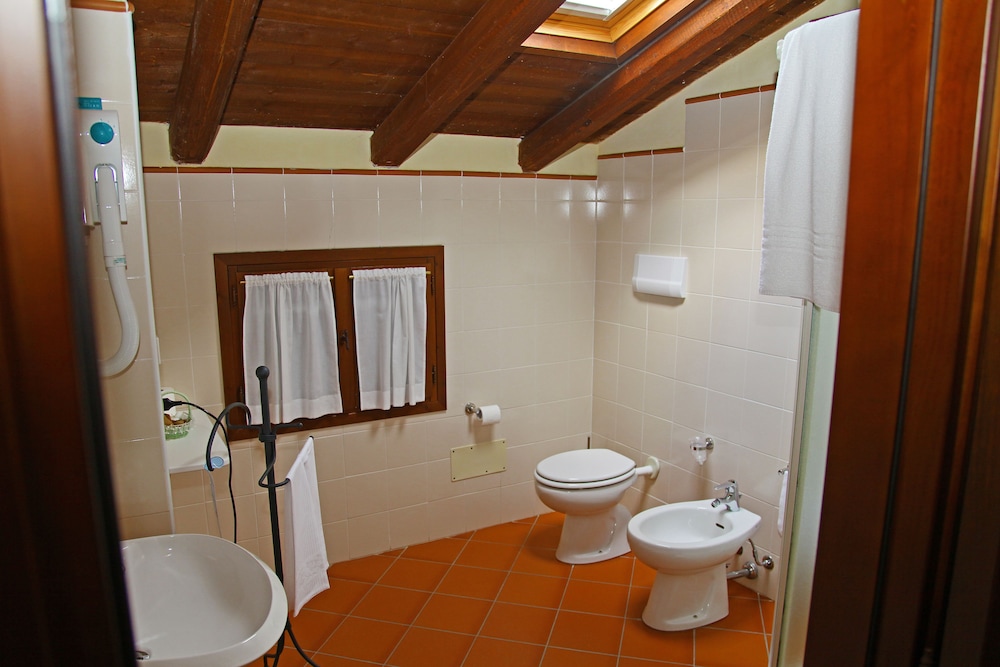 Villaggio Della Salute Piu 68/68