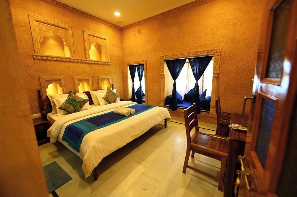 Gaji Hotel 25/64
