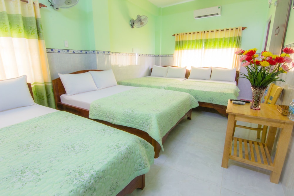 Thai Quang Hotel 17/69