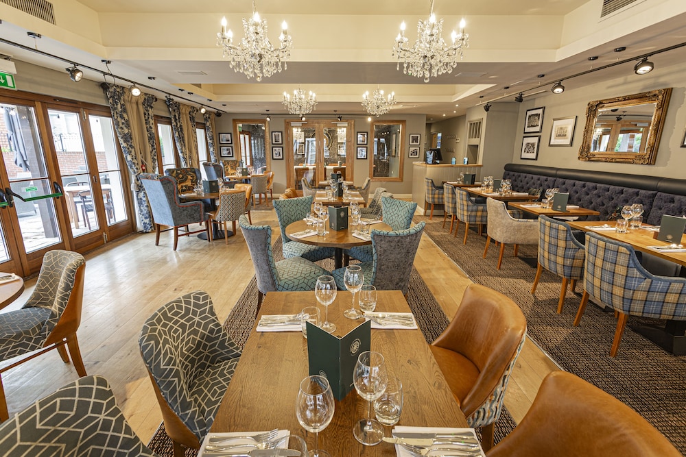 The White Horse Hotel Brasserie 48/59