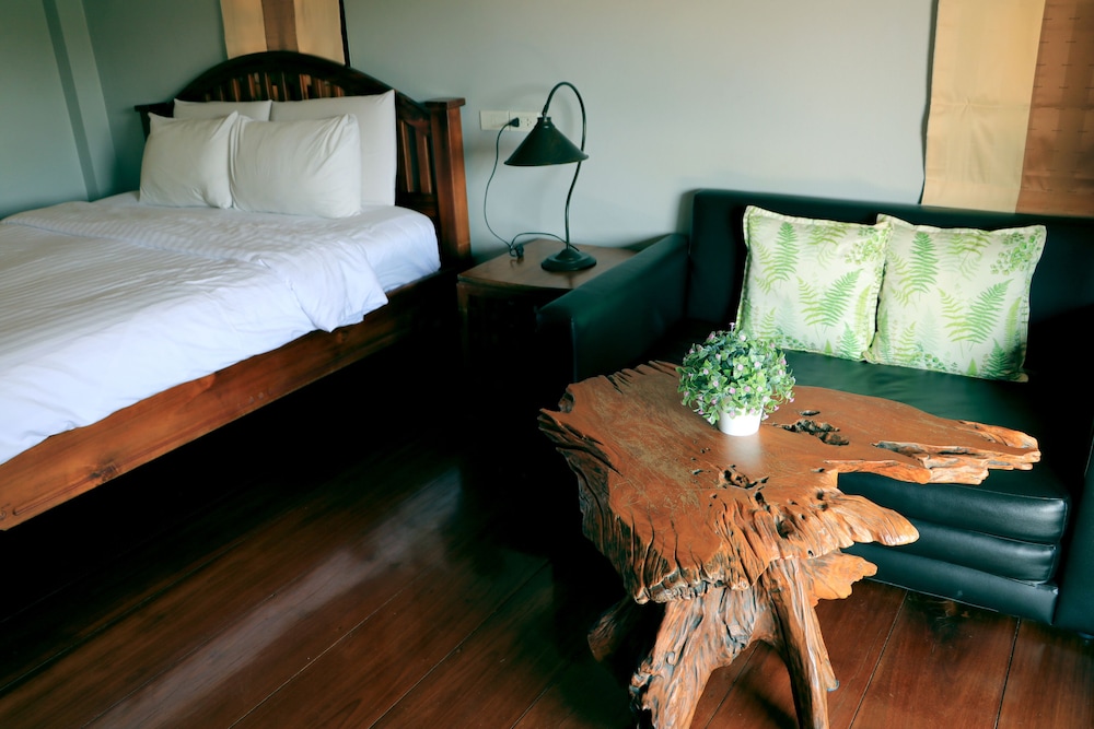Baanrimnam Resort Trat 33/48