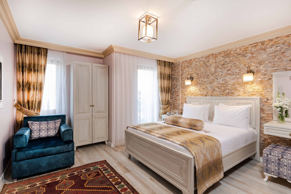 Agora Guesthouse & Hostel 18/70