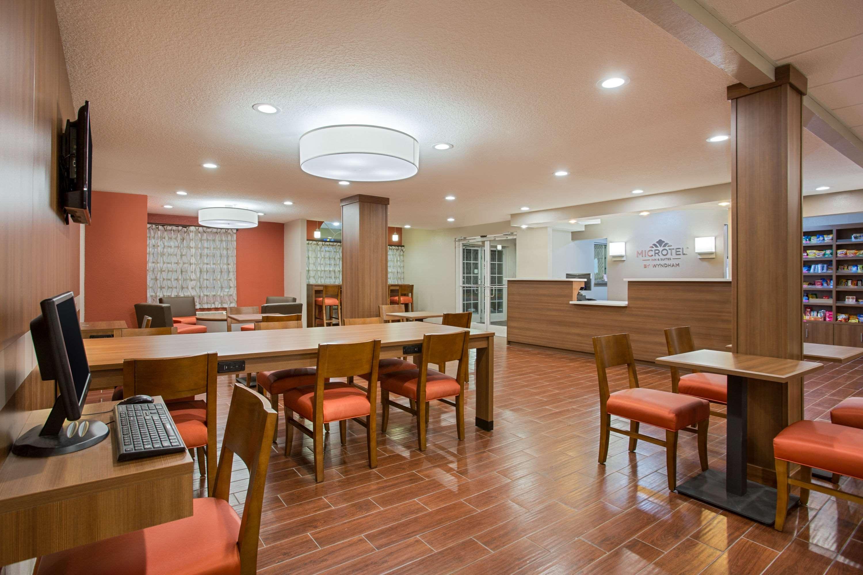 Microtel Inn And Suites By Wyndham Walterboro 25/30