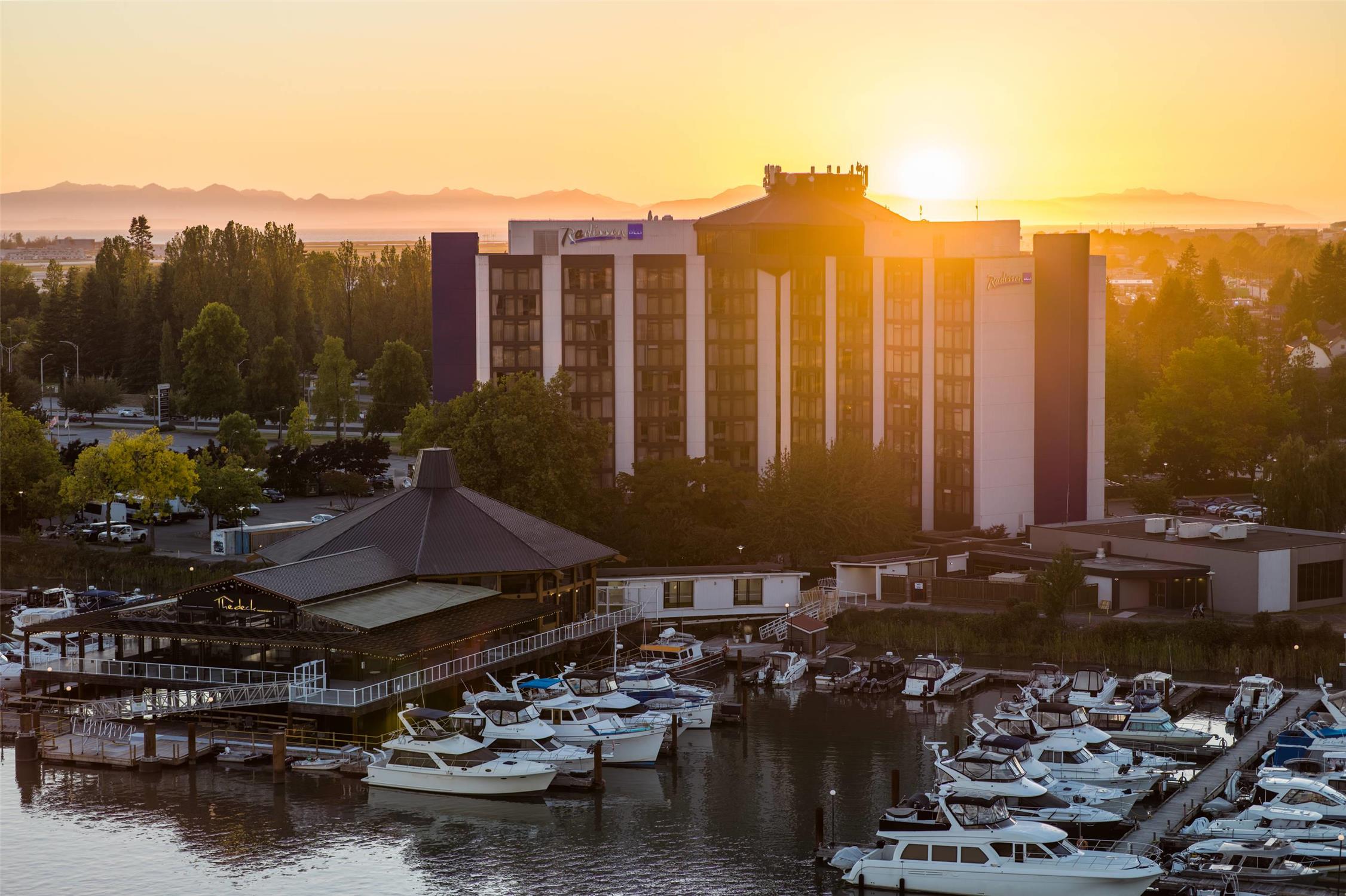 Radisson Blu Vancouver Airport Hotel & Marina in RICHMOND - BRITISH COLUMBIA