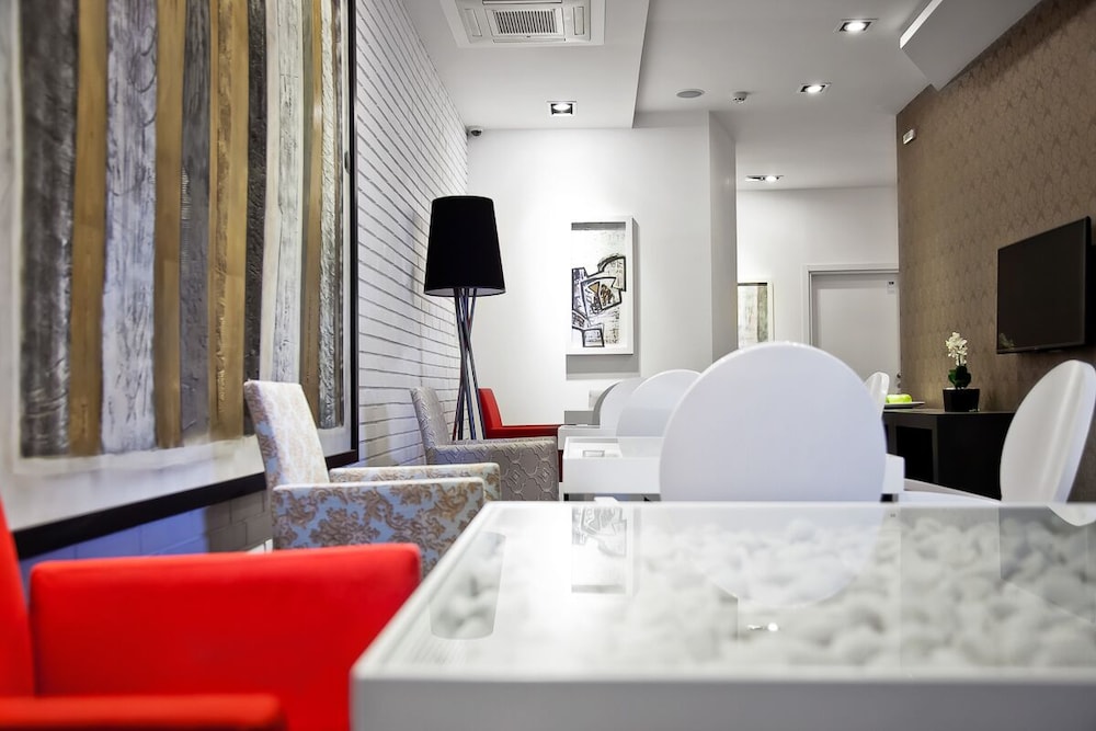 Eter Hotel 23/70