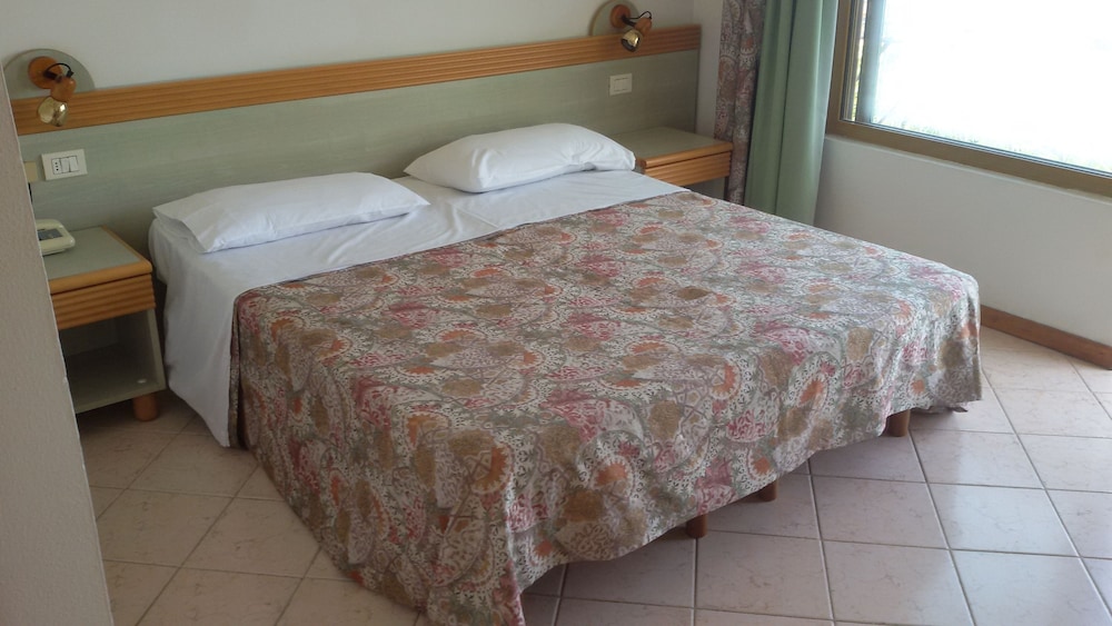 Cala Petrosa Resort. 19/55