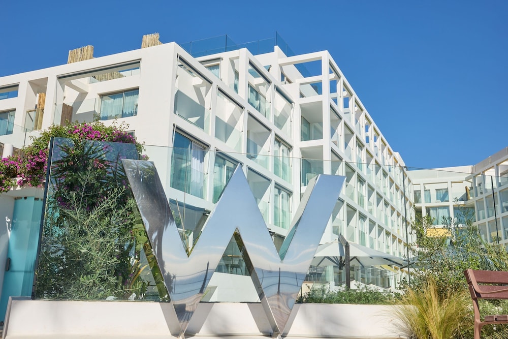 W Ibiza in SANTA EULALIA DEL RIO