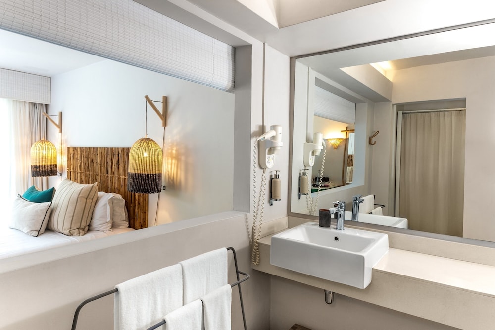 Lagoon Attitude Hotel - Adults only 50/50