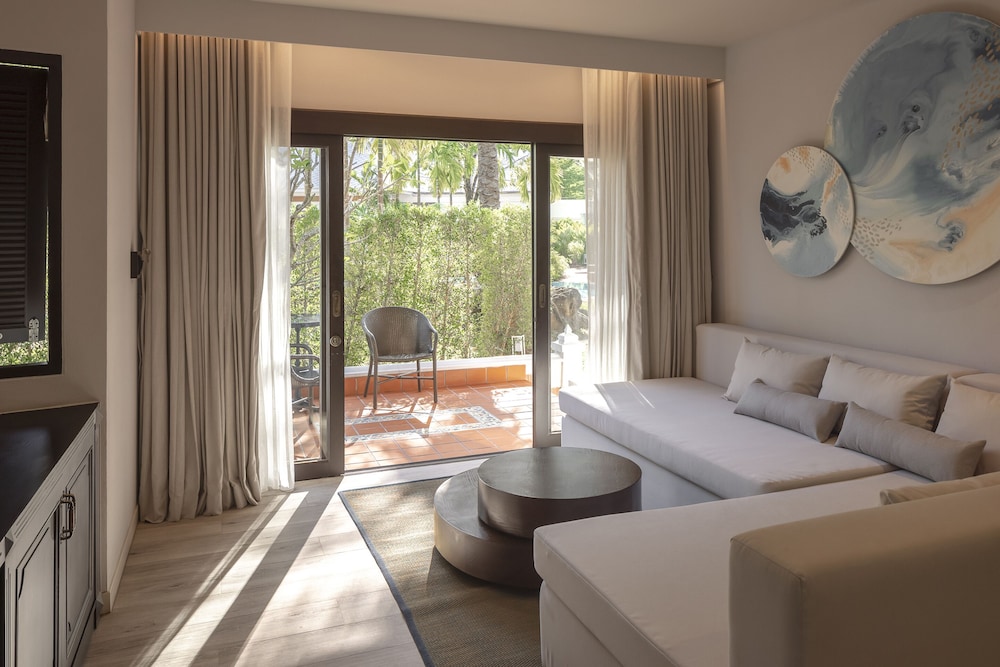 فيلا بسرير كوين، Royal Embassy Resort 5/10